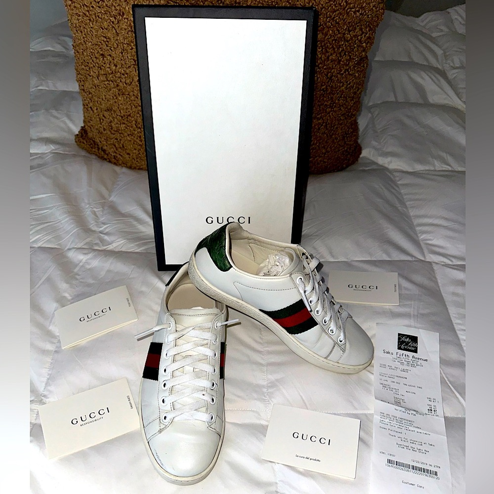 100% Gucci Sneakers❤️💚